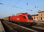 1116 068-8 zieht den  Audi-Zug  durch Passau-Hbf in Richtung Alpenrepublik; 140308