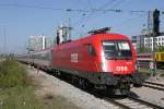 ÖBB 1116 050 erreicht mit EC 80 aus Verona München Ost, 25.4.2014