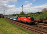 Die 1116 089 mit einem R nach České Budějovice am 04.05.2014 bei der Ausfahrt aus Kaplice.