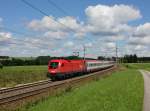 Die 1116 187 mit einem OIC am 17.08.2014 unterwegs bei Eck.