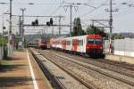 1116 027-4 und REX 2508 mit dem 80-73 012-1 an der Spitze am 24.Juli 2015 in der Hst.