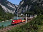 Die 1116 086 mit einem Güterzug am 12.09.2015 unterwegs bei Stegenwald.