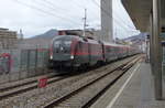 ÖBB 1116 205 mit dem RJX 166 (Wien Hbf - Zürich HB) und dem RJX 566 (Flughafen Wien - Feldkirch), am 12.02.2020 in Salzburg Mülln-Altstadt.