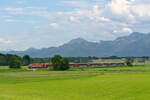 RJX 869 (Bregenz - Flughafen Wien) bei Prien am Chiemsee, 23.07.2020