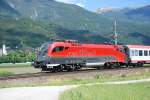 1116 211-2  Railjet  vor einem InterCity in Richtung Innsbruck unterwegs.