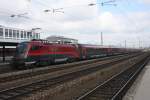 Wegen einer Streckensperrung zwischen Haar und Zorneding am 19.10.09 wurde der Railjet 1116 206-2 Richtung Budapest keleti pu in Mnchen Ost unplanmig angehalten.