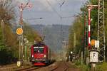 1116 227 mit RJ 564 von Wien nach Lindau passiert kurz vor Erreichen des Zielbahnhofs am 17.04.2011 die Einfahrsignale von Lindau-Reutin.