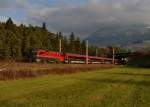 1116 245 mit einem Railjet am 01.12.2012 bei Terfens.