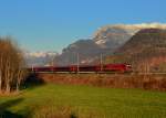 1116 245 mit einem Railjet am 24.11.2015 bei Langkampfen.