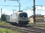 1116 250 am 12.05.2007 mit einem Containerzug aus Passau hat die Bahnhofseinfahrt von Wels erreicht.