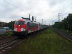 Die 1116 246-1 fhrt am Mogen des 7.7.07 mit dem IC 2083 durch Hannover-Bismarkstrae.