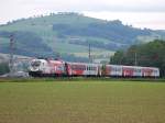 Die 1116 246 unterwegs am 17.05.2008 mit dem R3964  von Kirchdorf nach Linz befindet sich zwischen den Stationen  Nussbach und Wartberg/Kr.Auch nach 3 Jahren gefllt mir  das Design der Zugmaschine