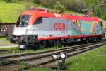 Die Semmeringjubilumslok 150 Jahre Semmering 1116 200 bei ihrer ersten offiziellen Fahrt von Wien nach Mrzzuschlag am 16.5.2005 in der Traktion in Mrzzuschlag