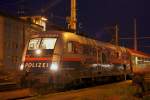 Den letzten BB IC nach Wien Westbahnhof ab Salzburg Hbf zog am Abend des 14.05.2011 die 1116 250  Polizei .