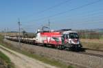 1116 246 mit einem Gterzug Richtung Wels am 08.04.2010 unterwegs bei Haiding.