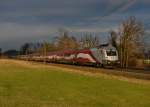 1116 249 mit dem Ski-WM-Railjet nach Lindau am 14.12.2013 bei Happing.