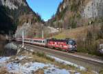 1116 138 mit IC 690 am 10.01.2015 bei Klammstein.