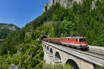 1142 658 mit einem Holzzug am 26.08.2017 bei Breitenstein.