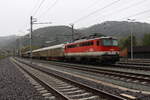 In einem starkem Regenschauer am 6.10.2021 brachte die 1142 638 den SNG91970 von Graz Vbf nach Frohnleiten und kehrte dann als Lokzug retour nach Graz. 