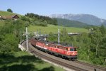 1142.542+1144.287 mit G-54703 vor Eichberg am 19.5.12