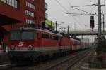 LP 36351 mit 1142 685 und 1144 118 von Wien Westbahnhof (Ws) nach Wien Franz-Josefsbahnhof Grtelbrcke (Wfg), aufgenommen in Wien Matzleinsdorferplatz-Oswaldgasse (Os); am 23.10.2012