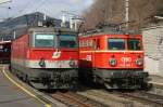 Kopf an Kopf stehen am 10.03.2007 die 1144 218 und 1142 566 in Bruck/Mur.