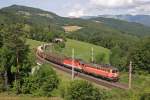 1142.575+1144.121 mit G-54703 fahren am 28.6.14 bei Eichberg bergwärts.