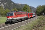 1142 688 mit Regionalzug bei St.Pankraz am 21.04.2016.