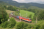 1142.651+1116.168 fahren mit G-54703 am Eichberg bergwärts.