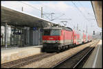 1144.200 stellt am 18.5.2019 um 12.28 Uhr eine Doppelstock Garnitur im Bahnhof Wien Meidling bereit.