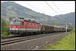 1144 070 mit Güterzug zwischen Bruck an der Mur und Niklasdorf am 2.07.2019.