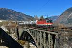 1144 037 mit einem Kesselzug am 03.11.2015 bei Angertal.