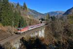 1144 004 mit IC 592 am 03.11.2015 bei Bad Hofgastein.