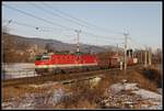 1144 012 + 1144 097 mit Güterzug bei Wartberg im Mürztal am 10.01.2020.