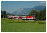 1144.218 mit dem Regionalzug 5322 von Landeck-Zams nach Innsbruck Hbf., am 26.7.2007 aufgenommen zwischen Rietz und Pfaffenhofen im Oberinntal.