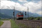 1144 236 (9181 1144 236-7) ist bei Schwaz in Richtung Wrgl unterwegs.