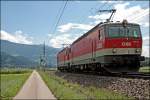 Nur Fnf Minuten spter sind die Innsbrucker 1144 217 (9181 1144 217-7) und 1144 204 (9181 1144 204-x) als Lz nach Wrgl unterwegs.