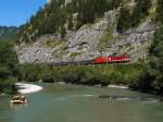 Eine 1144 und ein Taurus nhern sich am 17.08.12 der Haltestelle Johnsbach im Nationalpark.