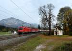 1216 008 und zwei 1144 mit einem Containerzug am 30.10.2012 unterwegs bei Brixlegg.