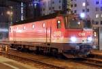 Die 1144 203 wartet auf die CNL nach Amsterdam / Paris in München HBF am 05.12.2013