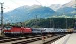 1144 208 und eine 1216 haben am 27.08.2014 mit einem RoLa-Zug den Bahnhof Spittal-Millstättersee erreicht
