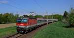 ÖBB 1144 027 mit EC 151  Emona  (mit der Garnitur eigentlich für EC 158/159 welche anschließend in Leibnitz wieder getauscht wurde) bei Werndorf, 26.04.2015