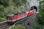 1144 125 + 1216 226 (kalt) verlassen mit Railjet 75 (Prag - Graz) am 3.08.2015 den Weinzettelwandtunnel der Semmeringbahn.