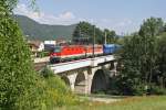 1144.203+1142.627 befahren mit GAG-47046 den Payerbachgraben-Viadukt am 7.8.15