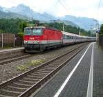 1144 201-1 mit IC 690 (Wien Westbahnhof - Salzburg Hbf - Villach Hbf) am 28.6.2015 bei der Durchfahrt in Pfarrwerfen.