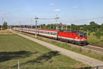 Durch ausschneidens der Autobahnbrücken bei Wr.Neustadt gibt es jetzt eine neue Fotostelle auf der Neunkirchner Allee,wo sich 1144.120 mit D-459 am 19.7.16 befindet.