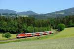 Klassischer Regionalverkehr bei den ÖBB: 1144.033 passiert mit ihrem R 3816 auf ihrer Fahrt nach Summerau am 05.