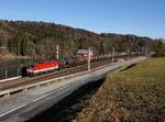 Die 1144 013 mit einem Kesselzug am 04.03.2017 unterwegs bei Wernstein.