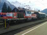 1163 020-9 mit Transportwagen am 2.3.2015 in Lienz.