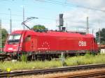 BR 1216 010-9 (part of the best) mit einem gemischtem Gterzug kurz vorm Bahnhof Rosenheim. Aufgenommen am 27.06.07.